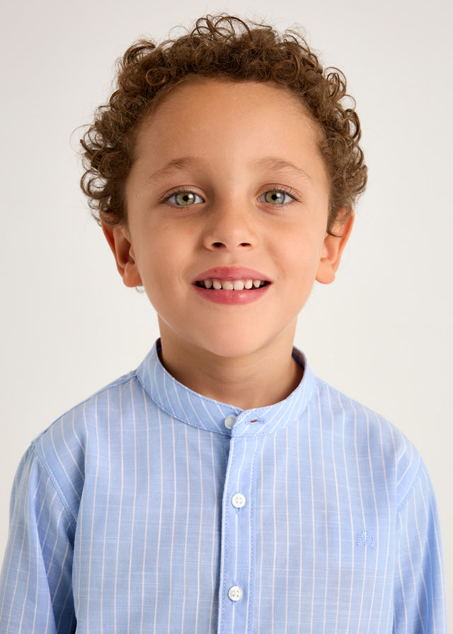 Conjunto bermuda camisa mao blanco celeste
