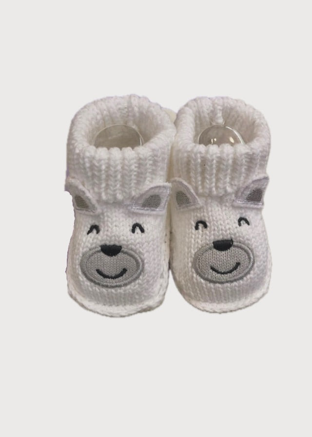 Zapatitos tejidos de crochet osito blanco