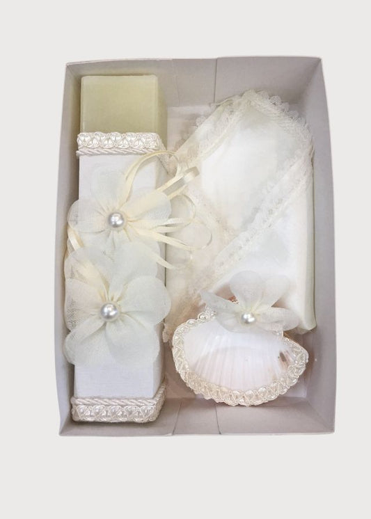 Vela cuadrada flores beige