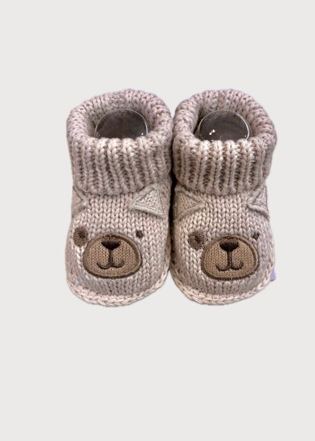 Zapatitos tejidos de crochet perrito